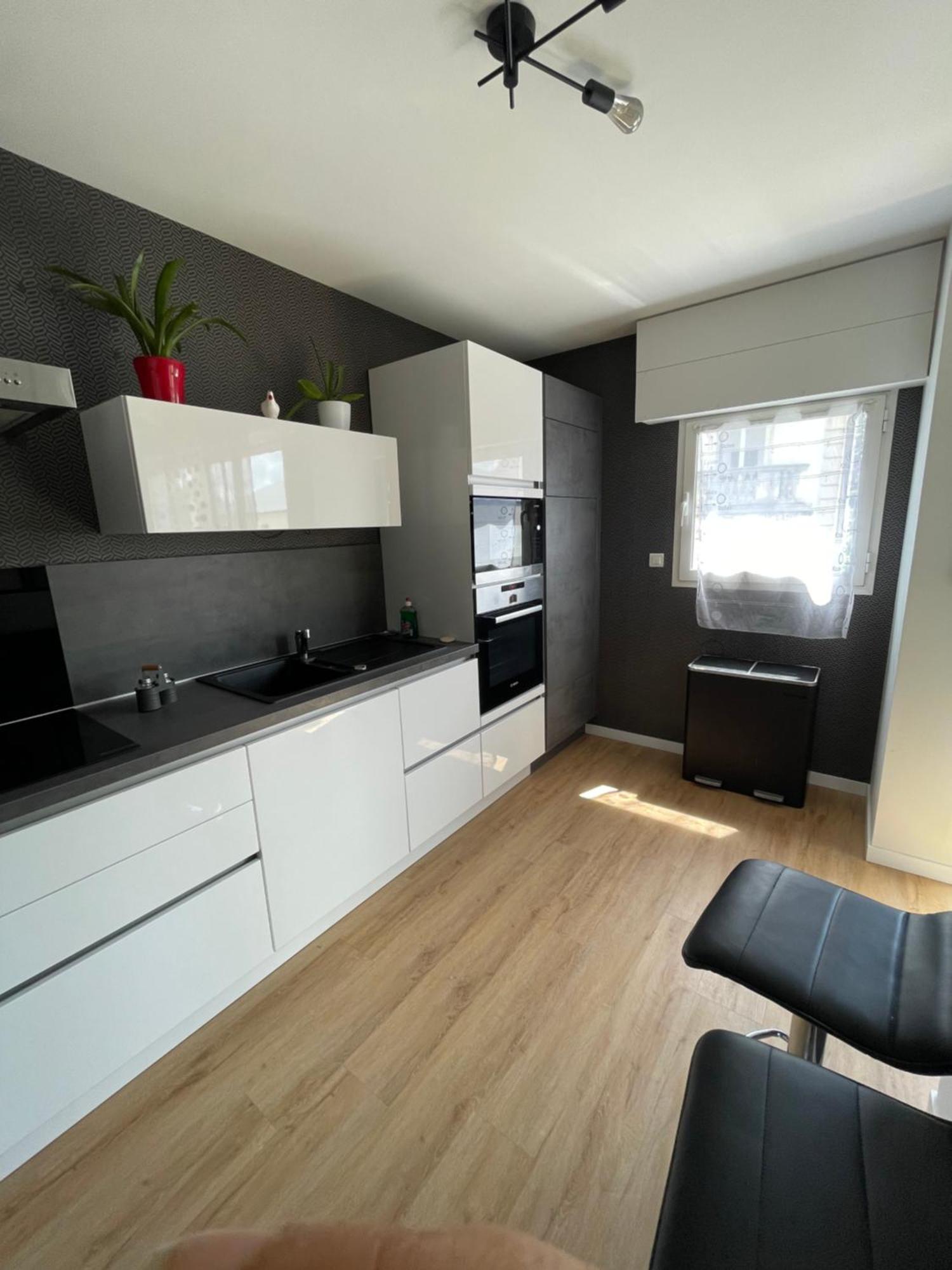 Appart Spacieux 6 Pers Proche Centre Ville Et Gare Laval - Parking Prive Securise 外观 照片